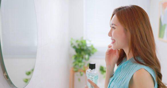1日2回はNG？「マウスウォッシュの使いすぎ」で痩せにくい体に。殺菌に頼らない“正しいケア”は