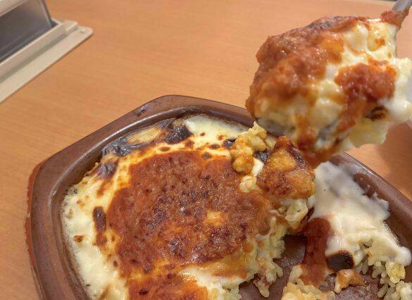 SNSで話題の「サイゼの上位互換」は本当か？300円ドリアに挑む「539円ドリア」の衝撃。デザートで起きた“まさかの結末”