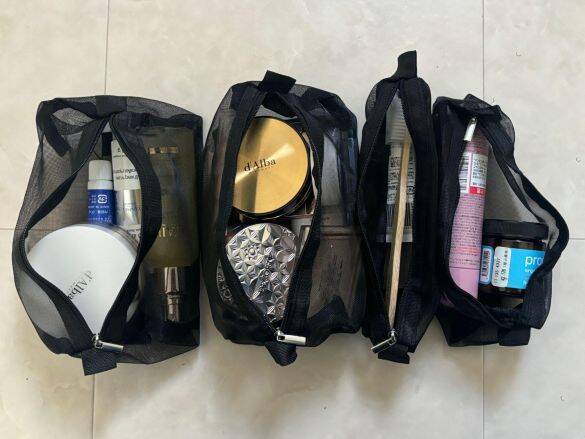 もう旅先で「あれどこに入れたっけ？」と困らない！ ダイソー“550円の万能ポーチ”で旅の快適さが爆上がりした理由