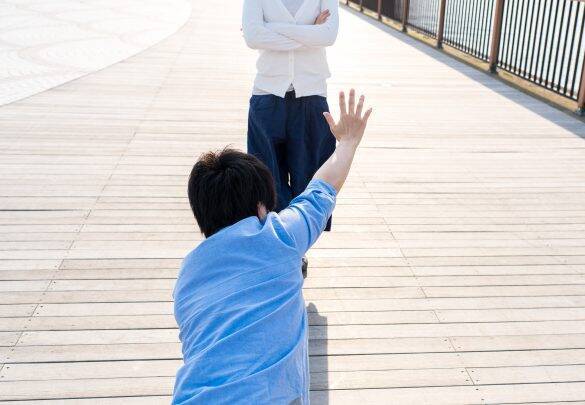 ギャー、浴場に見知らぬ男性が入ってきた！「彼氏のせいでした」／びっくり体験人気記事