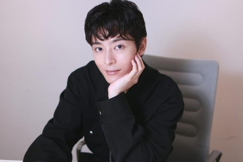 「すごく好きです」塩野瑛久が中島健人に“初共演の初日”に想いを伝えた理由。ストレートな言葉に返ってきた答えとは？