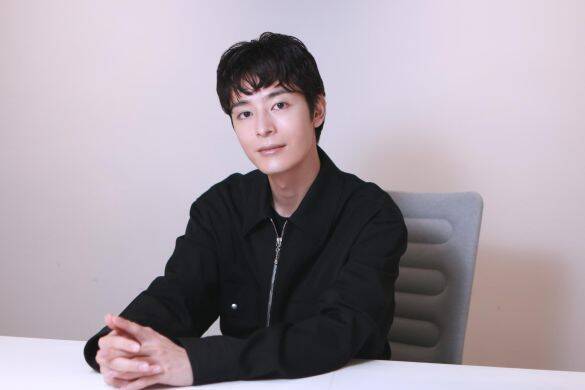 「すごく好きです」塩野瑛久が中島健人に“初共演の初日”に想いを伝えた理由。ストレートな言葉に返ってきた答えとは？