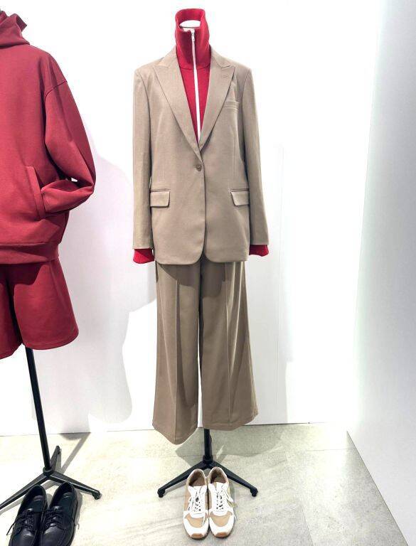 ユニクロ2026春、買うべき新作＆色を40代スタイリストがズバリ！「もう品薄が始まってる人気色も…」