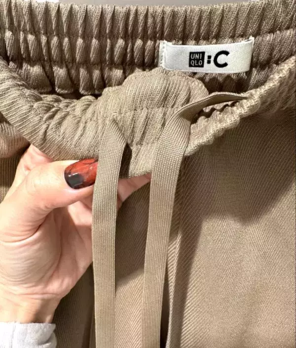 「ユニクロ2026春、買うべき新作＆色を40代スタイリストがズバリ！「もう品薄が始まってる人気色も…」」の画像