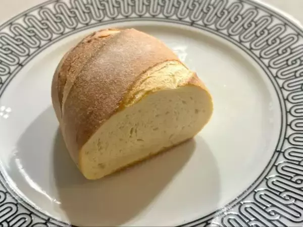 「15個入って3000円!? 話題の「冷凍パン」詰め合わせが量・味ともにスゴすぎた！箱の中身を全部紹介」の画像