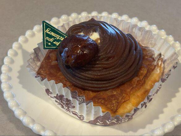 15個入って3000円!? 話題の「冷凍パン」詰め合わせが量・味ともにスゴすぎた！箱の中身を全部紹介