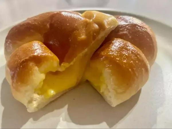 「15個入って3000円!? 話題の「冷凍パン」詰め合わせが量・味ともにスゴすぎた！箱の中身を全部紹介」の画像