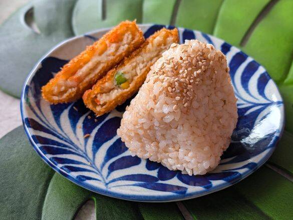 「コンビニより安いのに大きい！」おむすび権米衛が人気のワケ。130gの塩むすびが130円