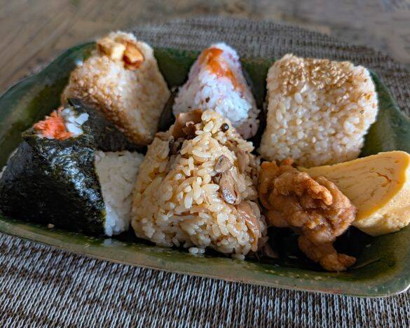 「コンビニより安いのに大きい！」おむすび権米衛が人気のワケ。130gの塩むすびが130円