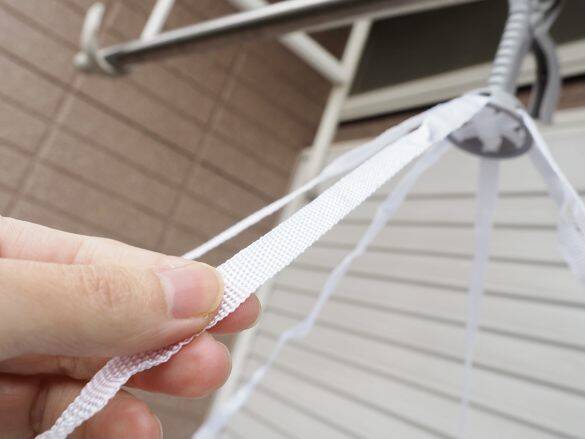 ニットのセルフ洗いの不安が解消！ダイソー「100円グッズ」で型崩れ知らず