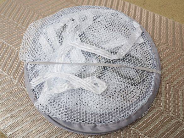 ニットのセルフ洗いの不安が解消！ダイソー「100円グッズ」で型崩れ知らず