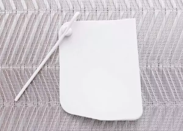 「弁当時の“カトラリーのイライラ”を解決。箸やスプーン持ち運びの“正解”を無印で発見。かさばらないし、長さ違いもOK」の画像