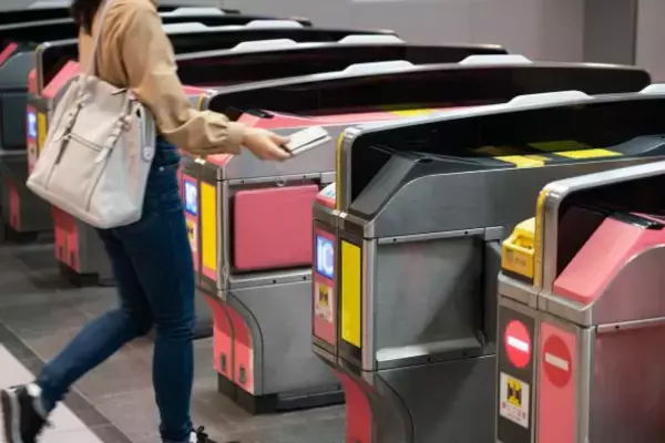 電車・バスで「最大8％還元」、ガソリン代は実質値引き…知らないと損する“交通費節約術”