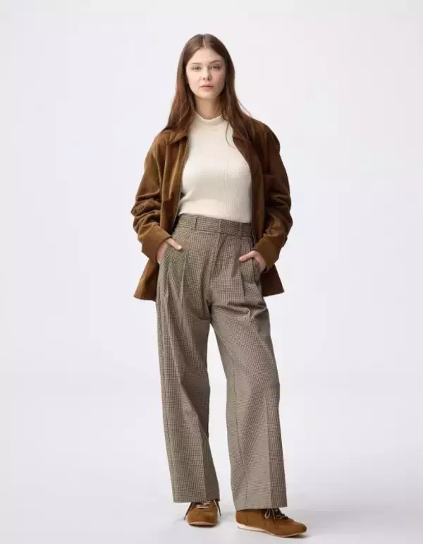 「＜最新版＞GUで“買ってはいけない服”と“本当に使える名品3つ”。アパレル店員が正直レビュー」の画像