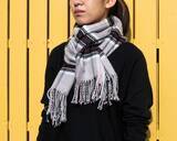 「マフラーの大人可愛い巻き方5選。30秒でできちゃう：12月に読みたい記事」の画像2