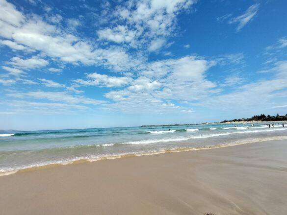 「話しかけられてもほとんど無視みたいな…」海外一人旅で見た“日本人の姿”に36歳・元子役が思ったこと