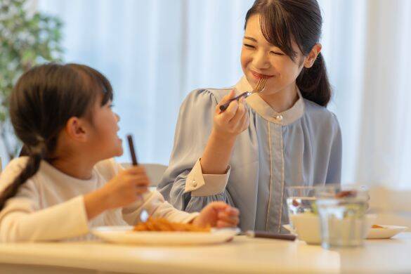 キラキラママたちの“映えクリスマス会”が「地獄すぎた」。お菓子を前に泣く子どもたち…もう帰りたい！