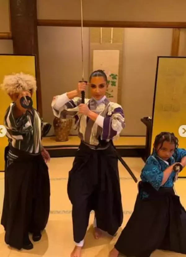 「F1伝説ハミルトン、大黒PAにフェラーリで降臨！熱愛中のお騒がせセレブ美女と日本旅行を満喫」の画像