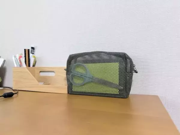「無印の“新作ポーチ”が大当たり！ バッグが一瞬で片付く「定番ポーチより優秀なポイント」」の画像