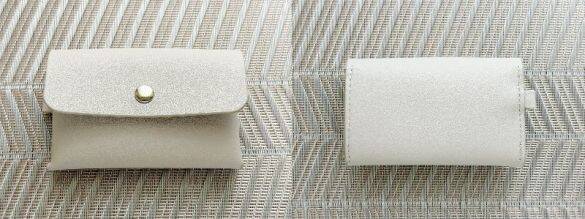 財布は小さくしたい。でも、お札は折り畳みたくない！→ ダイソー220円のミニ財布が優秀すぎた！