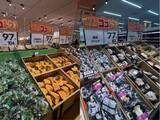 「「200円台でこの満足度!?」具材がはみ出す“はみ盛りコッペ”が衝撃のコスパ。話題のスーパーで見つけた大注目商品6選」の画像2