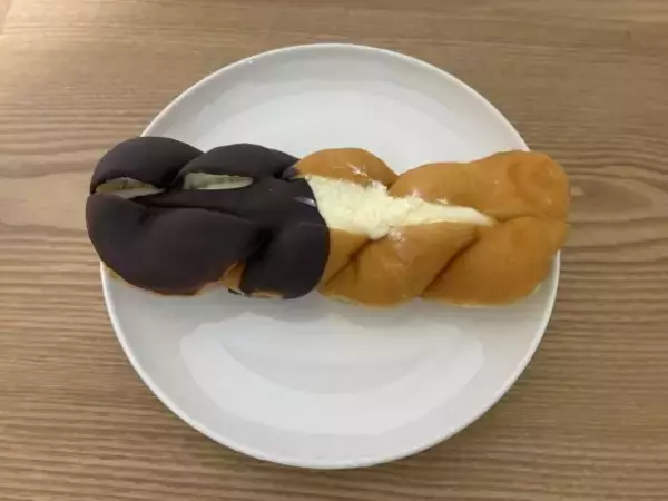 「ファミマのドーナツ「パッケージ詐欺」の噂は本当？ 実際に買ってみた“意外な結果”。セブンやローソンとも比べてみた」の画像