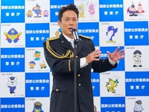 実は父親が有名俳優。『半沢直樹』でクセ強ネチネチキャラも演じた53歳俳優の“名人芸”とは