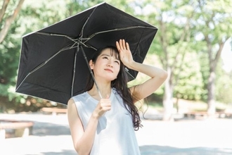 「首がかゆい」「赤いブツブツ」それ“大人のあせも”かも！ 掻いちゃダメな理由と、今日からできる6つの対策｜皮膚科医が解説
