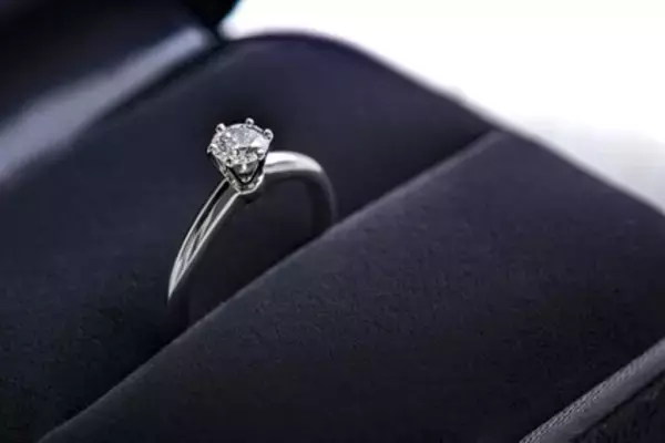 「みそ汁で婚約解消?! 彼が我が家の味にダメ出しした意外な理由／恋愛人気記事BEST」の画像