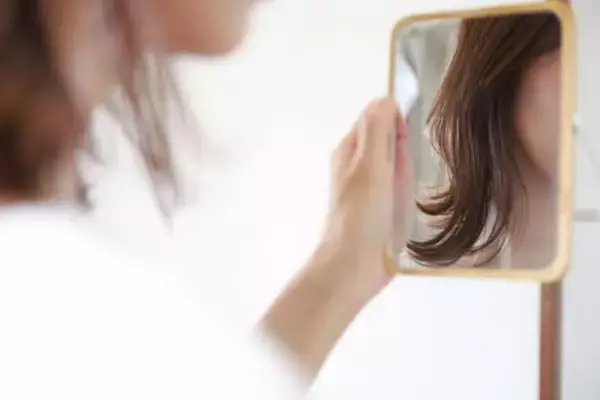 「「外見って残念すぎると指摘できない…」やれば激変するのに、誰にも言われず損し続ける不幸」の画像