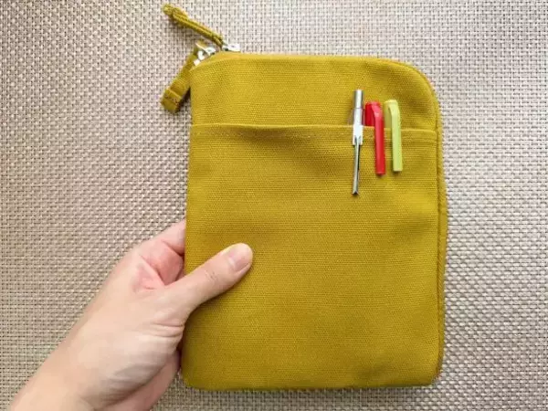 くすみイエローにきゅん。無印良品1590円「ノートケース」はかわいいだけじゃなく使い勝手も抜群だった