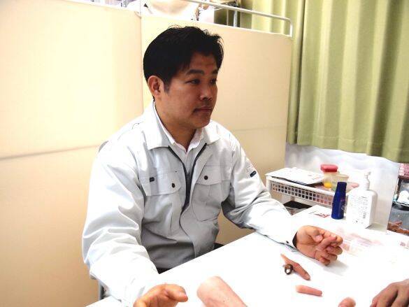 まるで本物…！ 爪の縦線や指紋、シワまで再現して「失われた身体の一部」を作り続ける44歳職人の想い