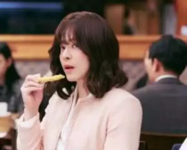 「「コンプラやハラスメント問題に触れることはリスクがあるけど…」松本穂香が感動した“人気俳優の不思議な魅力”」の画像