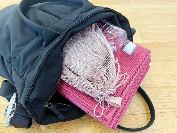 「色違いでもう1つ欲しい！」ユニクロの2WAYバッグが万能すぎた。通勤も休日もいけてコスパ最高