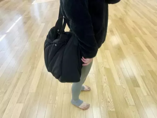 「「色違いでもう1つ欲しい！」ユニクロの2WAYバッグが万能すぎた。通勤も休日もいけてコスパ最高」の画像