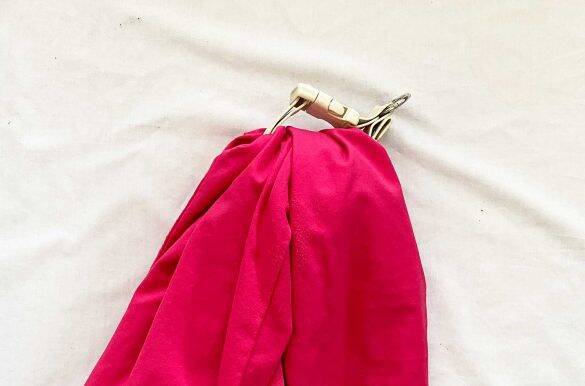 電車内や室内で、脱いだアウターが邪魔……3COINSの大人気商品で、アウター持ち歩き問題が解決した！／2025 人気記事top5