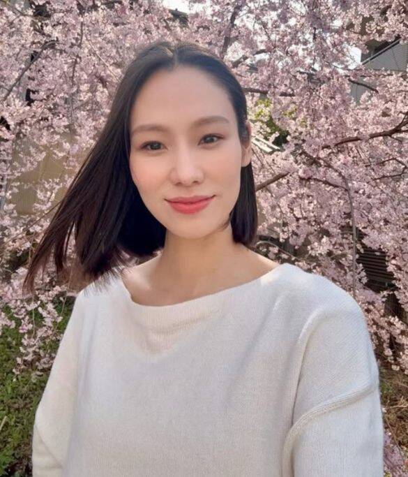 「こんにちは、アヤカです！」YouTube広告で流れまくる“謎の女”は誰!? 直撃したら意外な芸歴が見えてきた