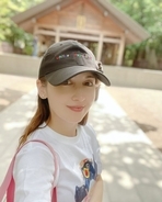 40歳、通販で即買いした「懐かしNHKキャラTシャツ」。六花亭のレジ前が一瞬で女子校のノリになったワケ