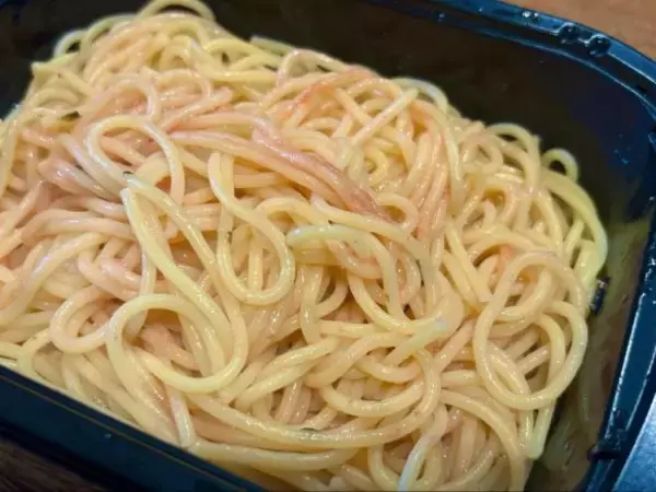 「226円でこのボリューム!?ドンキの“ヤバ盛りパスタ”が神コスパ！全6種ガチ食べ比べて見つけた「ぶっちぎり1位」は」の画像