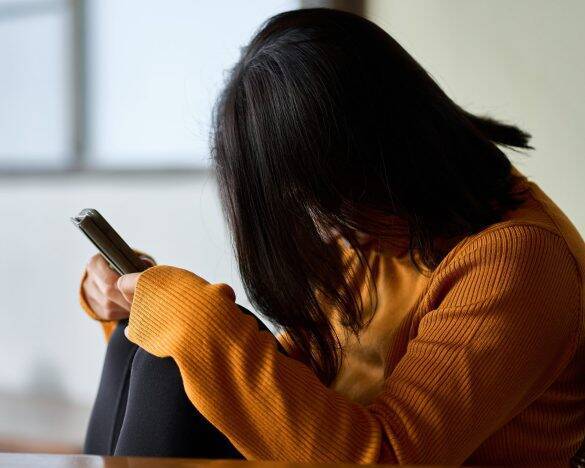 彼の電話にうっかり出ると「パパ〜？」とまさかの人物が…温泉デートが“地獄”に変わった／恋愛人気記事BEST