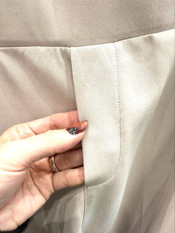 上下で3000円台には見えない！ワークマンが“おでかけ服”に本気出してきた「ハレナリー」シリーズ