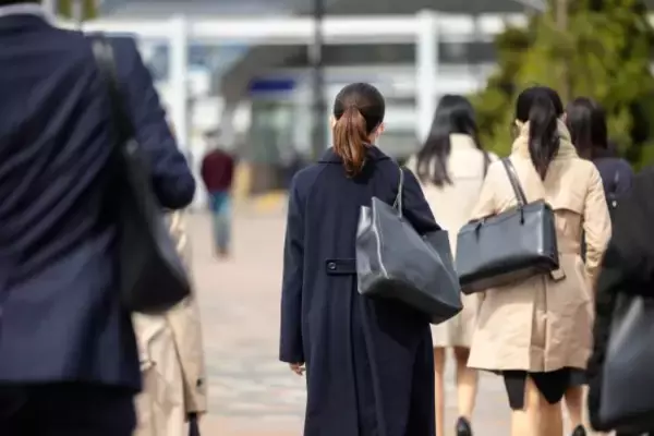 「「悪気なく友達を傷つけてしまう」母親から教育虐待を受けた21歳女性が、成人して自覚した“後遺症”とは」の画像