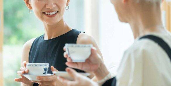 ギャーッ！深夜に帰宅したら、隣人の車が“恐ろしいこと”に。翌日、お隣の奥さんに聞いてみたら…／びっくり体験人気記事BEST