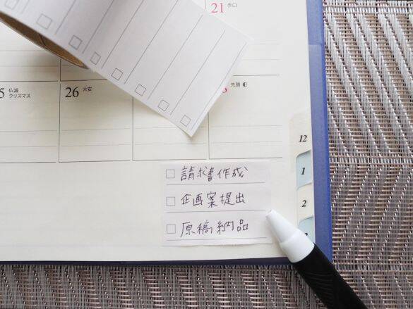 もう普通の付箋に戻れない！無印の「ロール付箋紙」が名品すぎた…技アリなポイントは