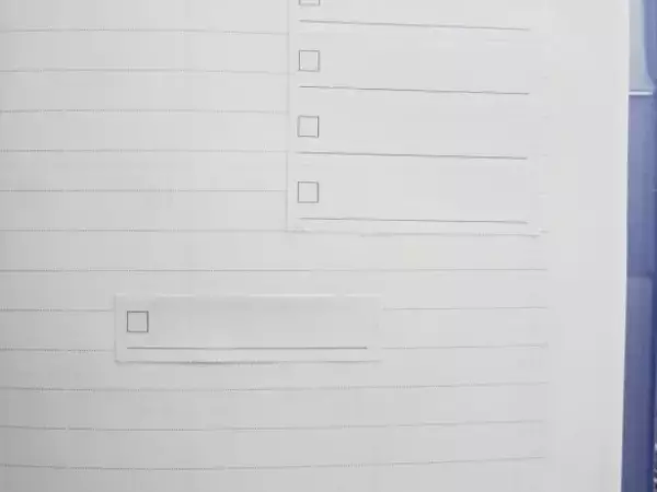 「もう普通の付箋に戻れない！無印の「ロール付箋紙」が名品すぎた…技アリなポイントは」の画像