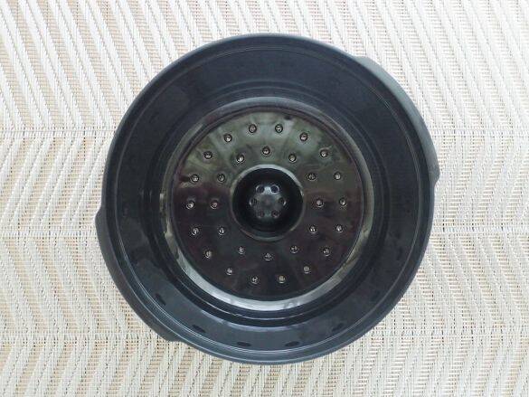 我が家の冷凍ごはんに革命が起きた！ダイソーの専用容器 vsラップを徹底比較したら“驚きの違い”