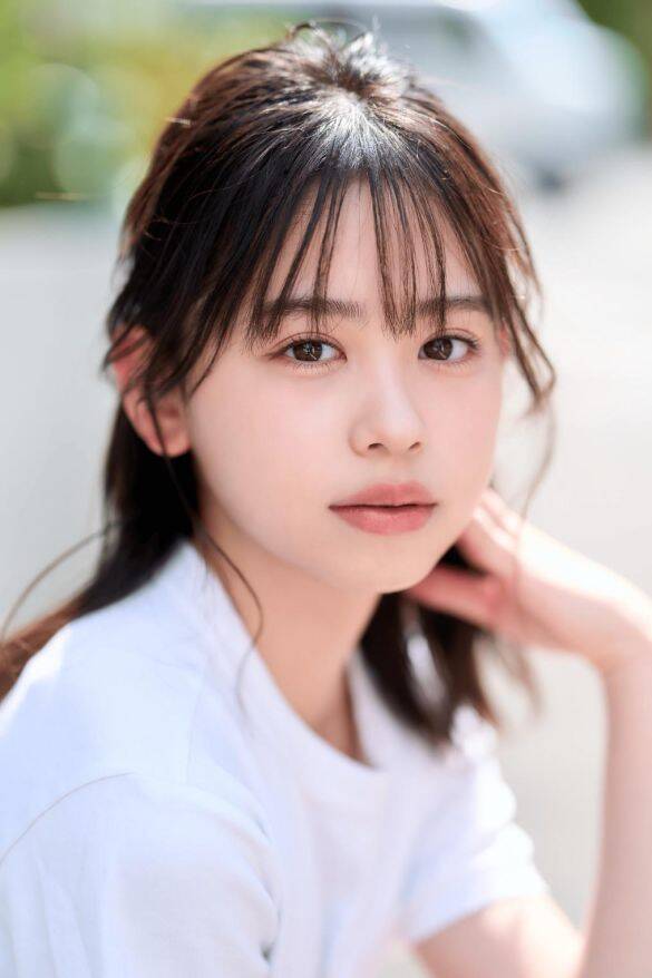 「父は“ウルトラマン”、母は“元モー娘。”」素顔解禁でSNS騒然！フォロワー115万人超の17歳「最強サラブレッド」の正体。