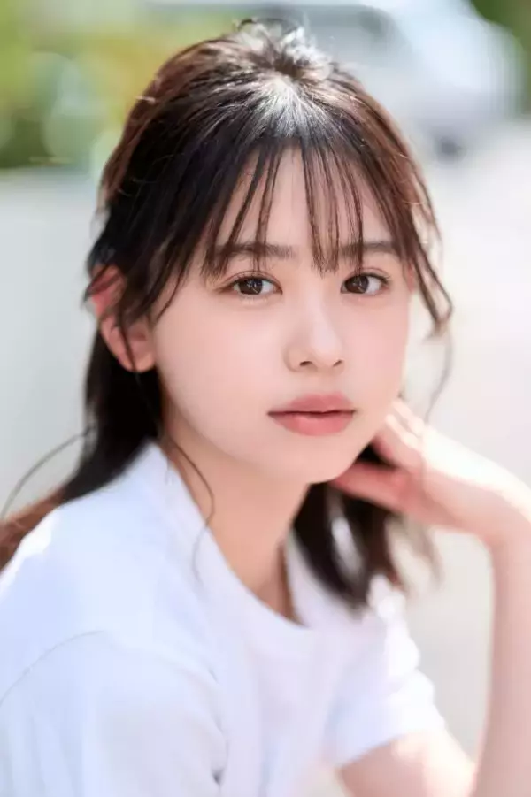 「「父は“ウルトラマン”、母は“元モー娘。”」素顔解禁でSNS騒然！フォロワー115万人超の17歳「最強サラブレッド」の正体。」の画像