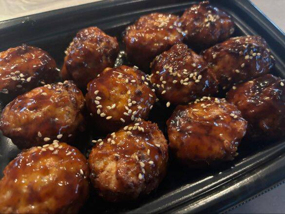 激安スーパー「ロピア」の“おトクすぎるボリューム満点総菜”を4つ厳選！ 626円ピザ、肉団子も大満足サイズ