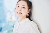 「50歳・インリン「メンタルが崩壊しかけた」日本での“孤独な産後”を明かす。今は朝6時起きで市場へ通う3児の母に」の画像1